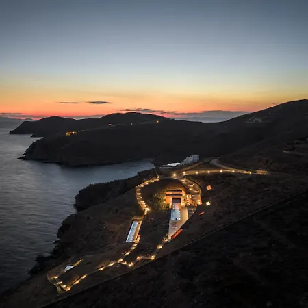 Olen Syros * Mégas Yialós-Nítes